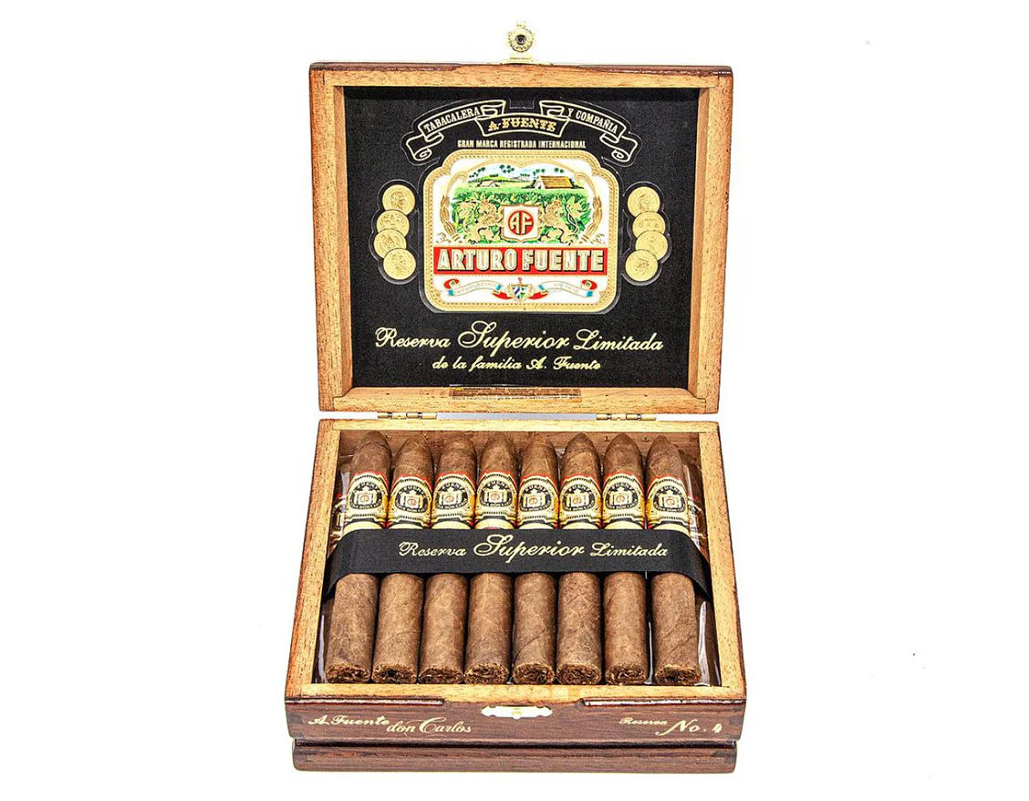 Arturo Fuente Don Carlos Reserva Superior No. 4 Cigar - Image 3