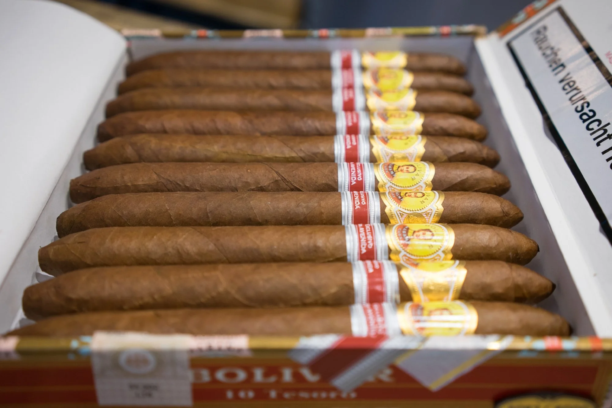 Bolivar Tesoros Cigar (Ex. 5ta Avenida 2016) - Image 3