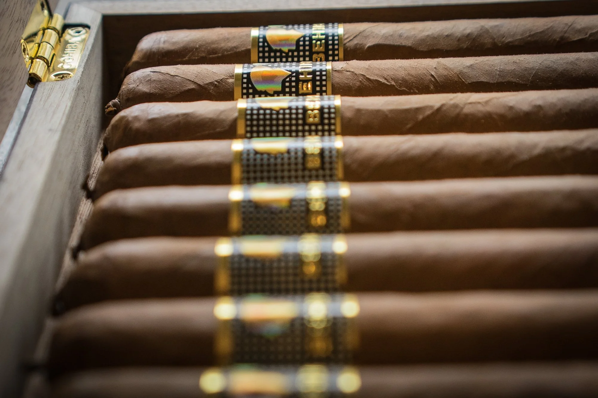 Cohiba Behike 52 Cigar - Image 3