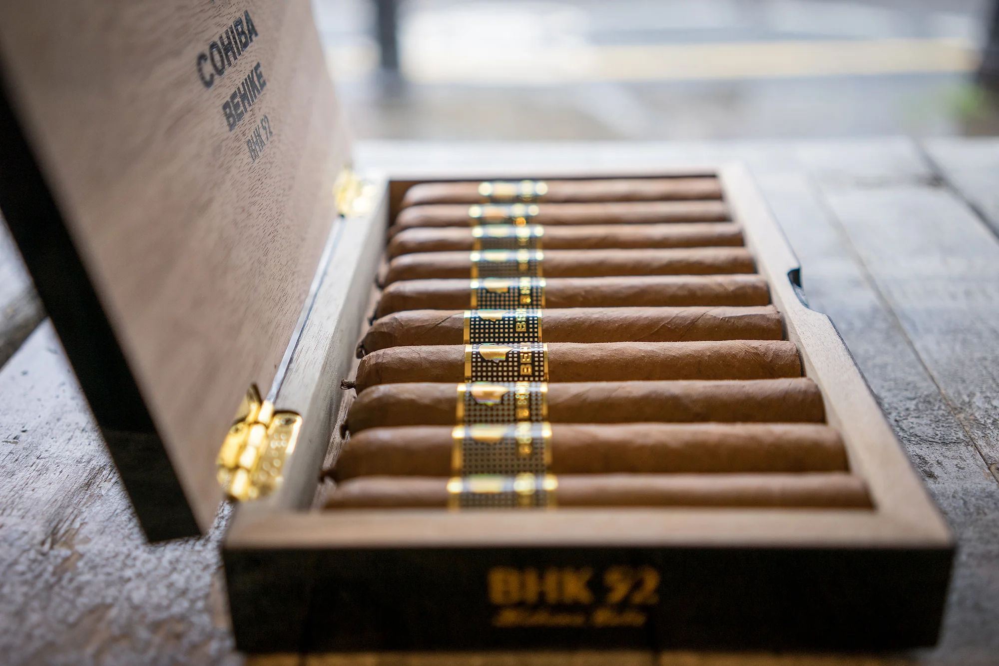 Cohiba Behike 52 Cigar - Image 4