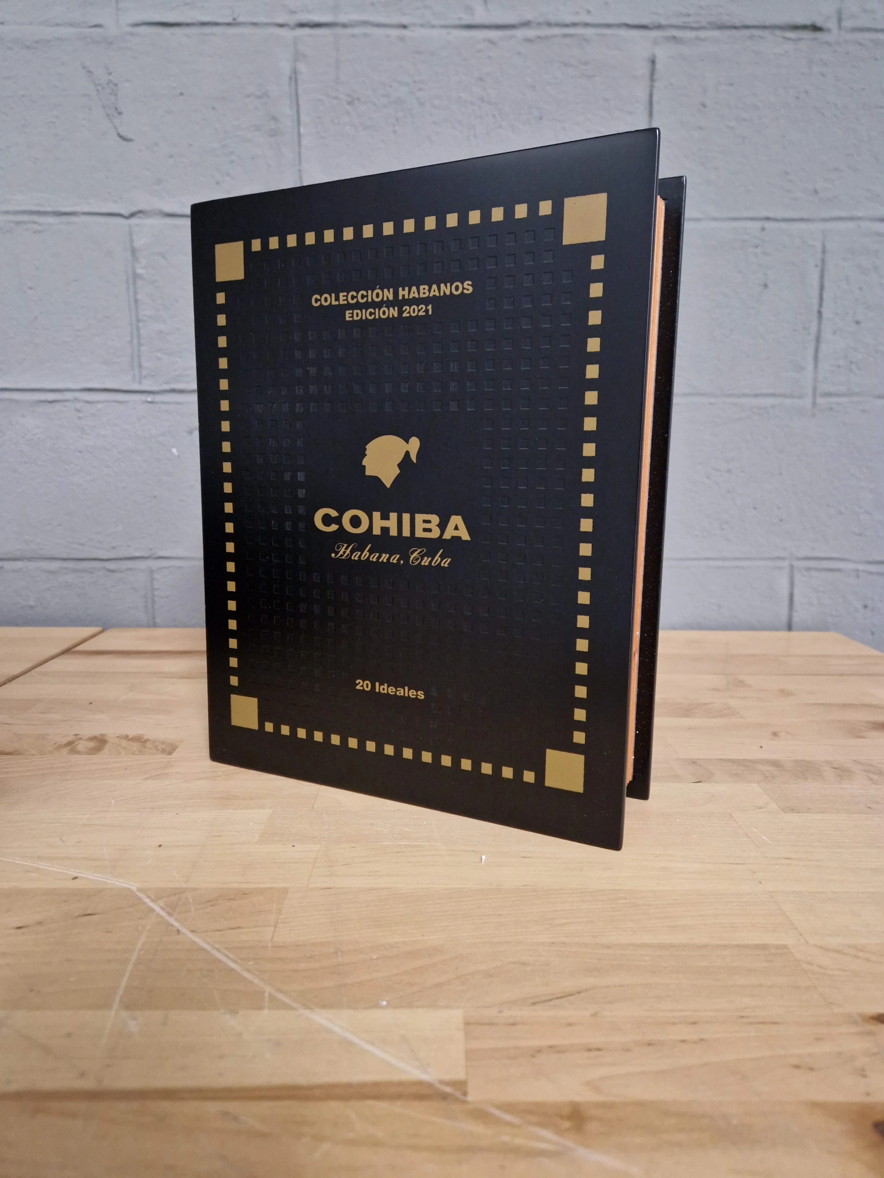 Cohiba Ideales - Colección Habanos Edición 2021 Book - Image 5
