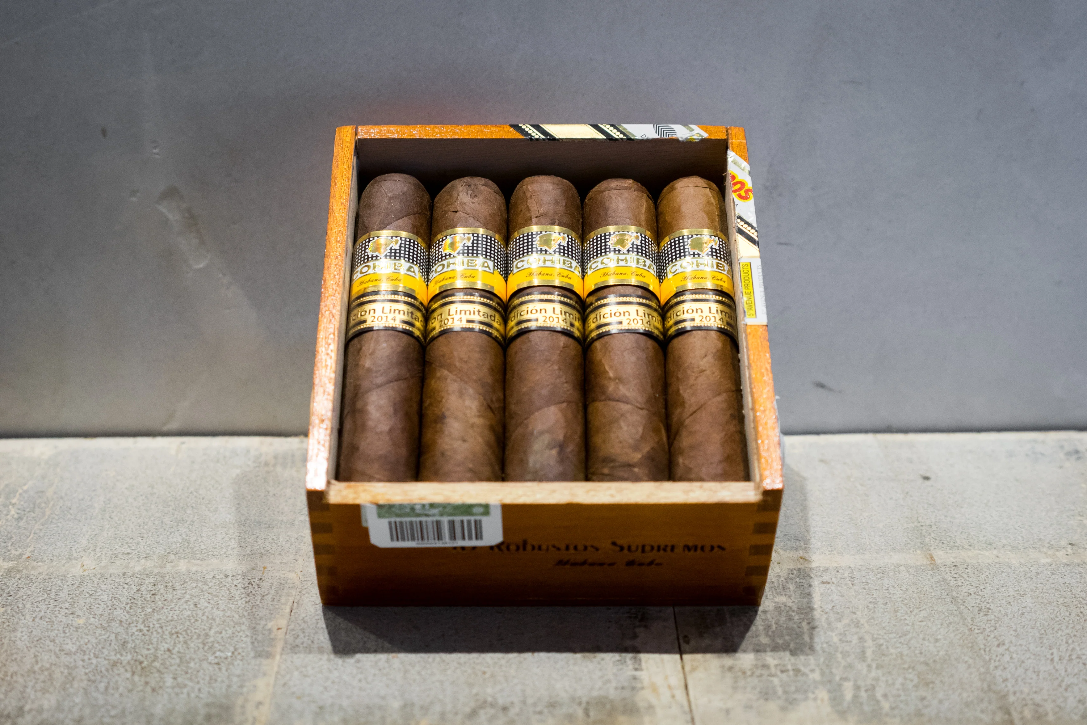 Cohiba Robustos Supremos Edición Limitada 2014 Cigar - Image 3