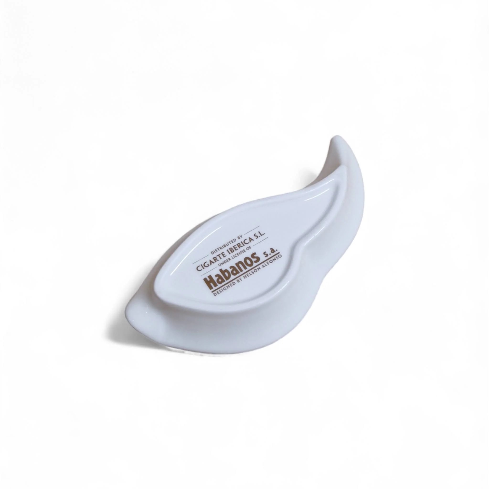 Tobacco Leaf Ashtray - Image 2