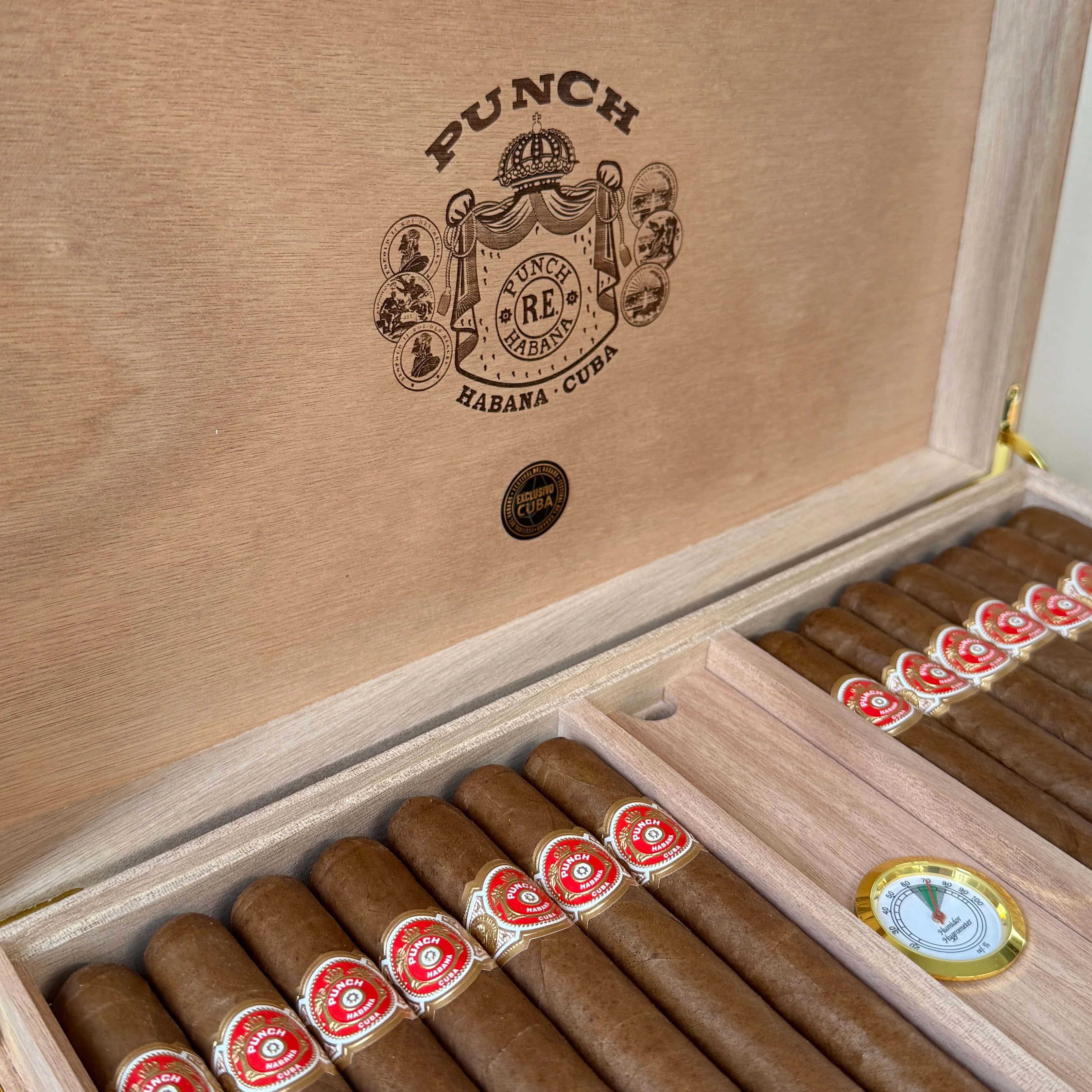 Punch Double Coronas 185th Aniversario Cigar Humidor - Image 5