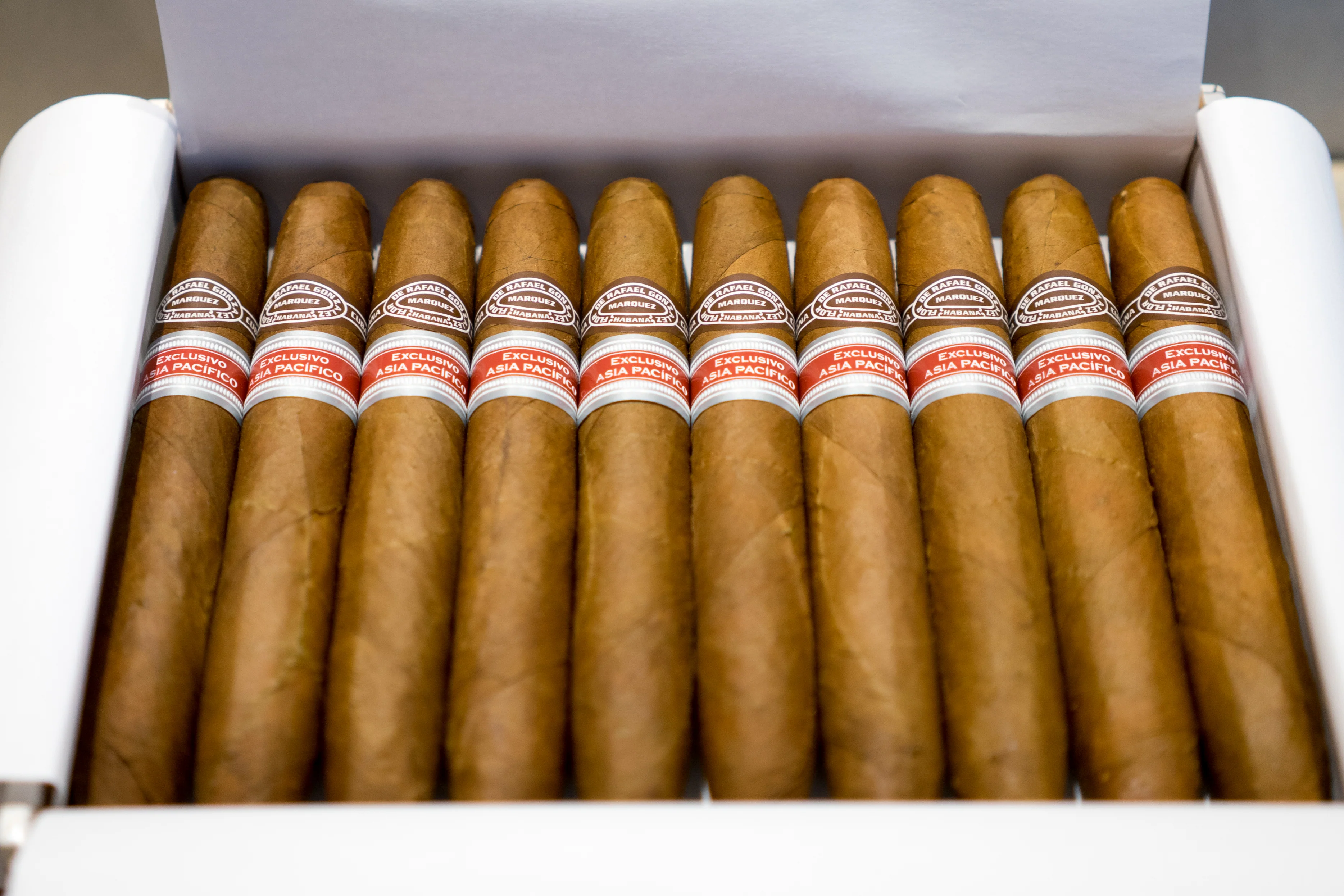 Rafael Gonzalez 88 Cigar (Ex. Asia Pacifico 2016) - Image 3