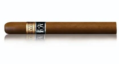 Romeo y Julieta Churchills Reserva Cosecha 2008 Cigar - Image 2